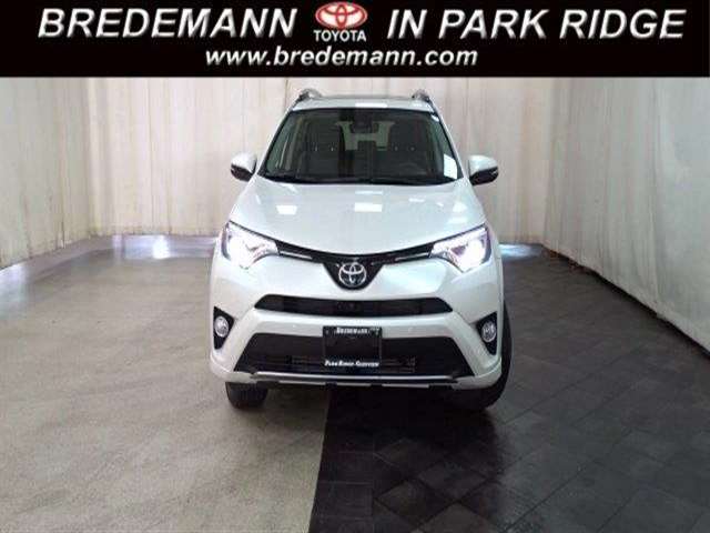 2017 Toyota RAV4 AWD Platinum 4dr SUV